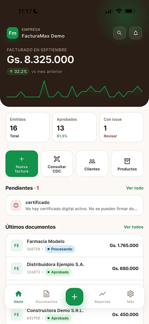 App FacturaMax en un iPhone: pantalla de inicio con el total facturado del mes, documentos emitidos y el botón para crear una nueva factura electrónica